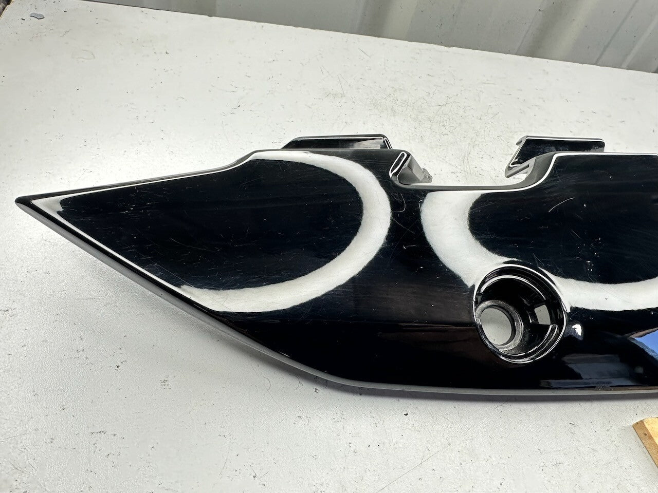 BMW G650GS 2010-15 Rear Right Lateral Trim Panel 46627727176  46627727122