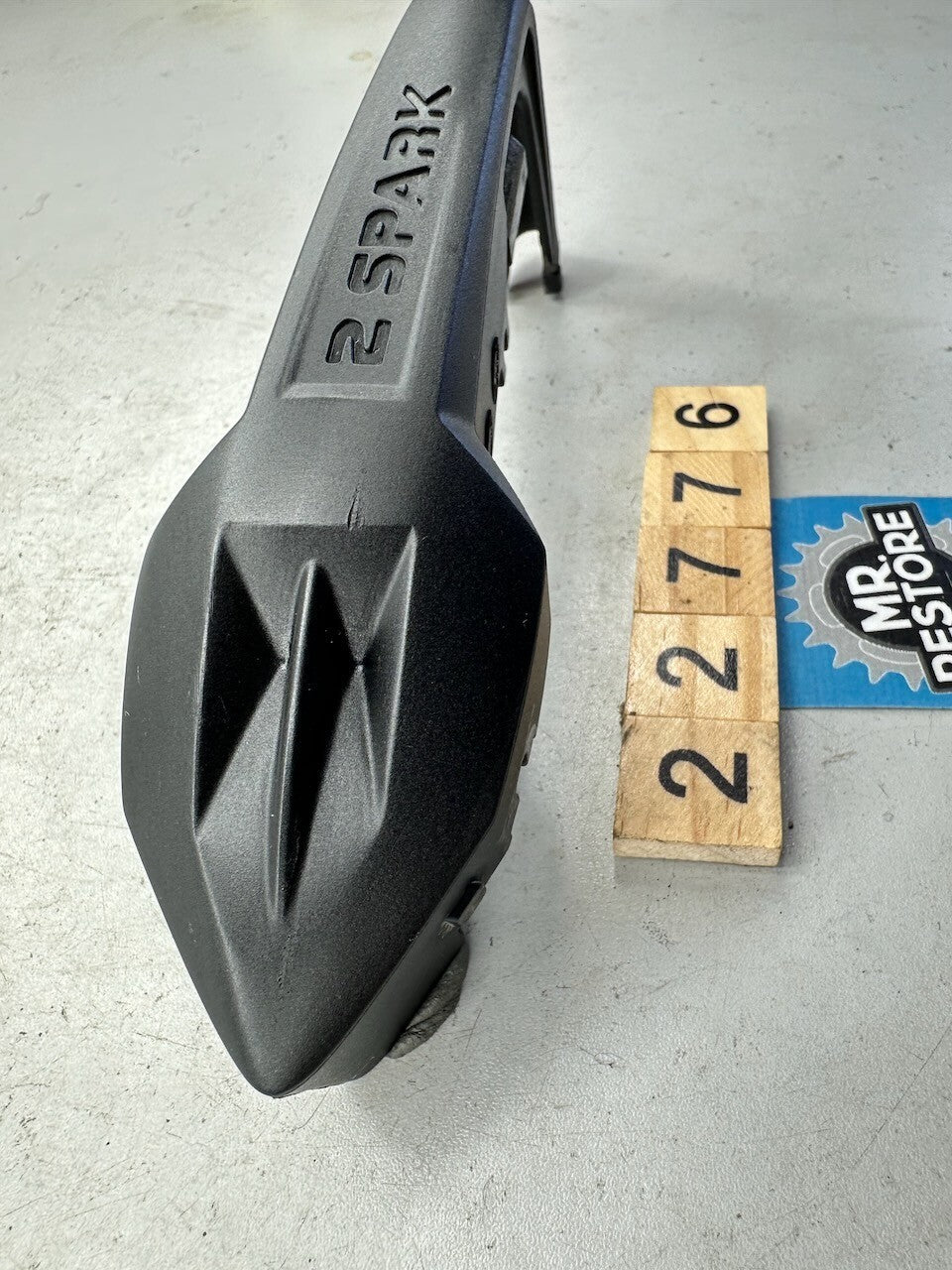 BMW R1200GS R1200ST R1200RT R1200R R900RT HP2 Left Spark Plug Cover 11127677525