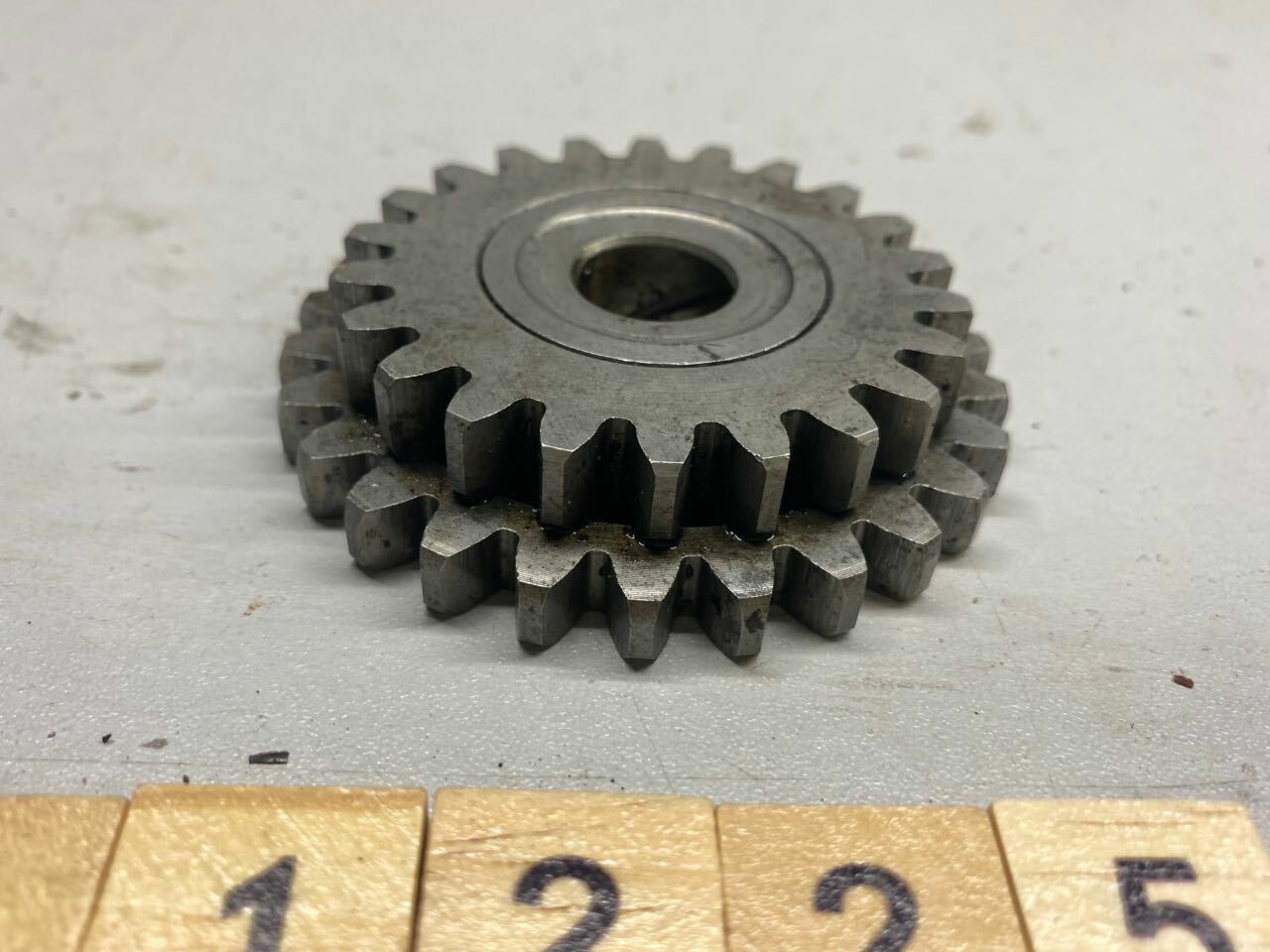 Yamaha TD TZ DS R3 R5 RD Idle Gear 278-15650
