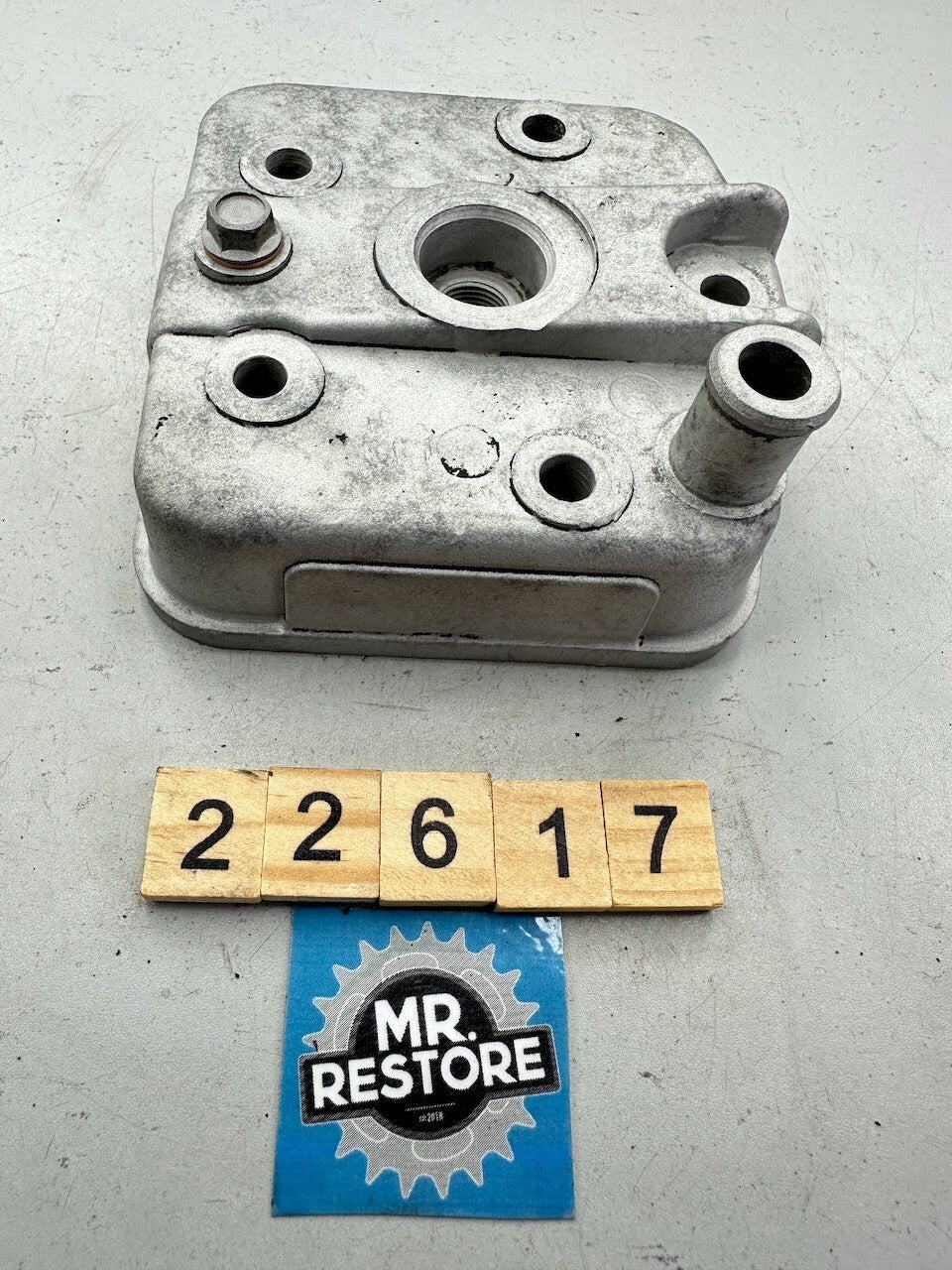 Yamaha YZ125H 1981 OEM Cylinder Head (4V2) 4V2-11111-00