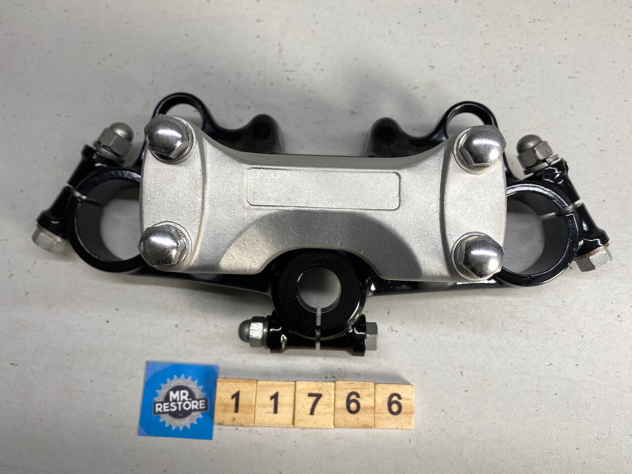 Suzuki GSX1100 Top Fork Triple Tree Clamp - Reconditioned
