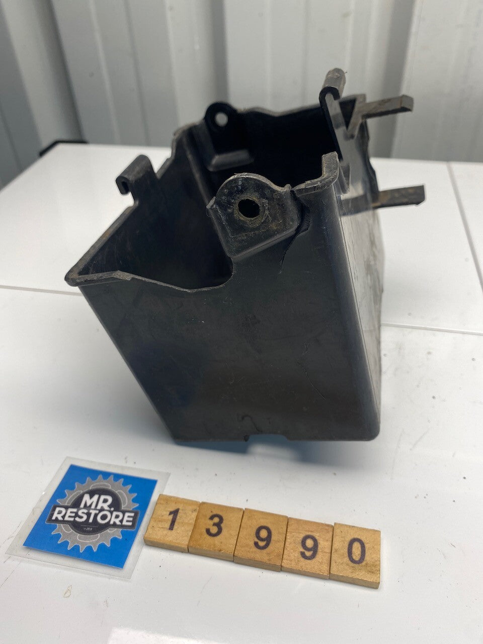Yamaha FZR250 Battery Holder Box 1HX-2177G