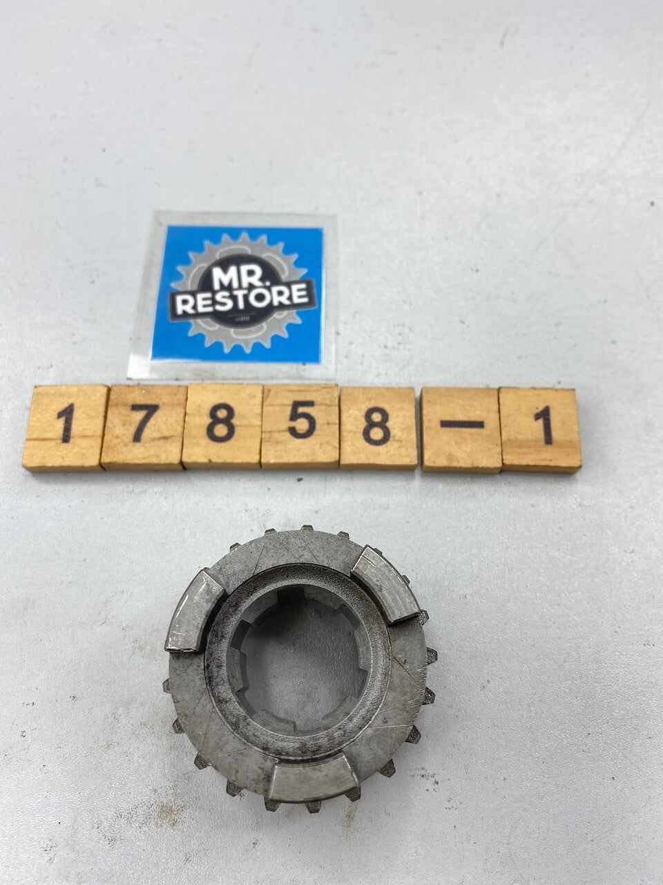 Yamaha SR500 SR400 XT500 TT500 Transmission 5th Wheel Gear 583-17251-01