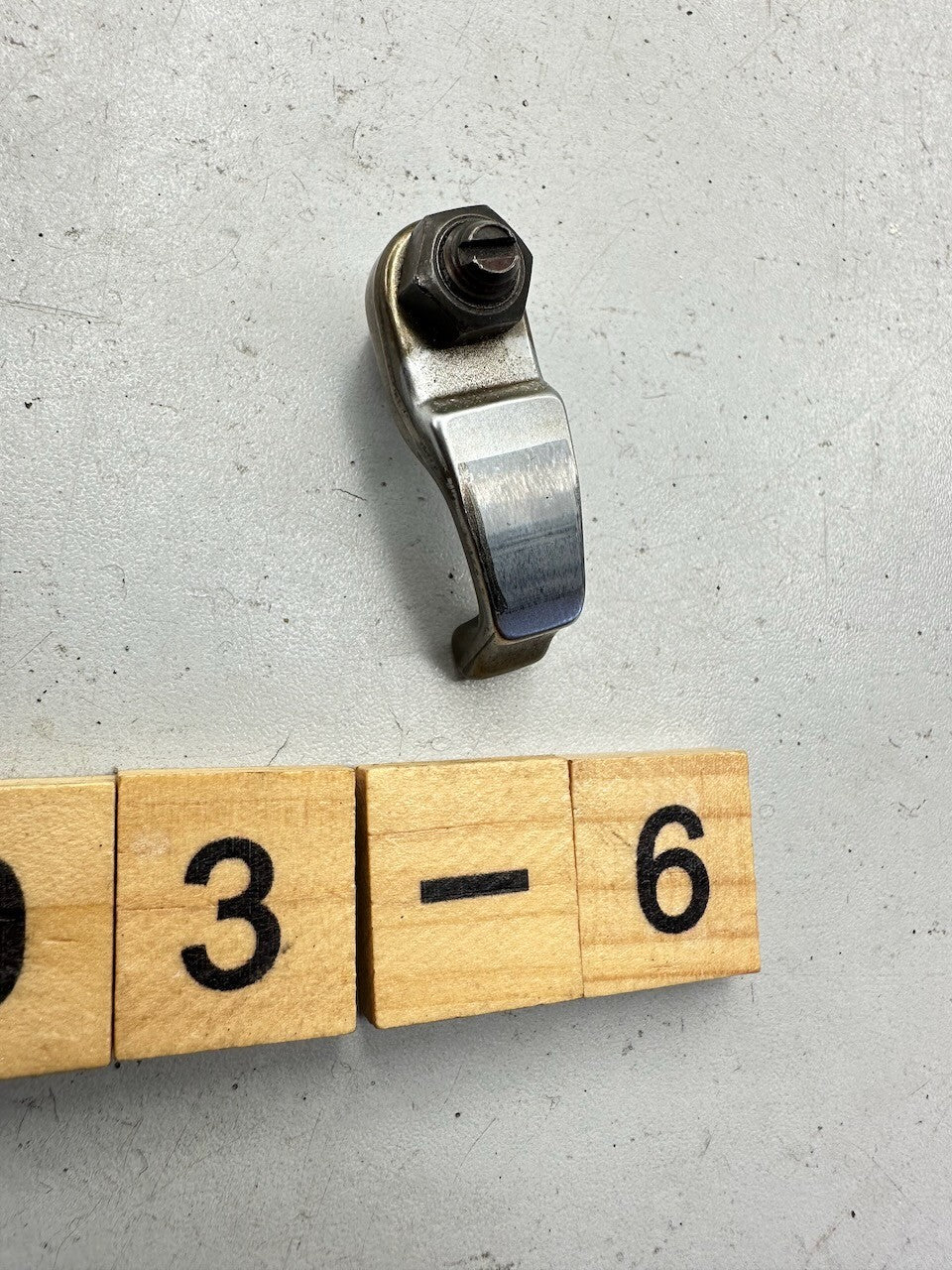 Kawasaki ZZR250 ZX250 EX250 EL250 KLE250 GPX250 Rocker Arm 12016-1067