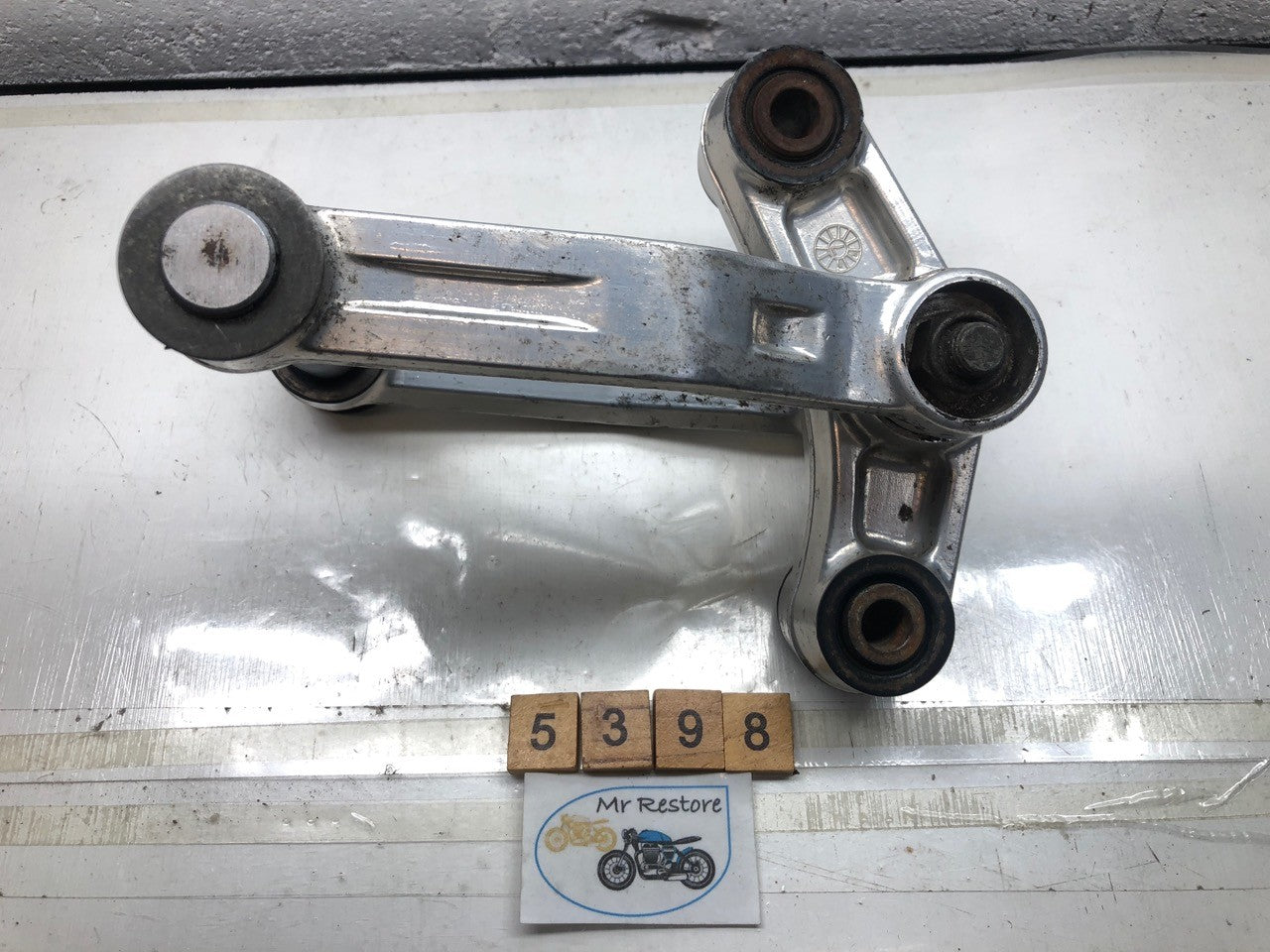 Kawasaki GPZ900R GPZ750R Rear Suspension Linkage