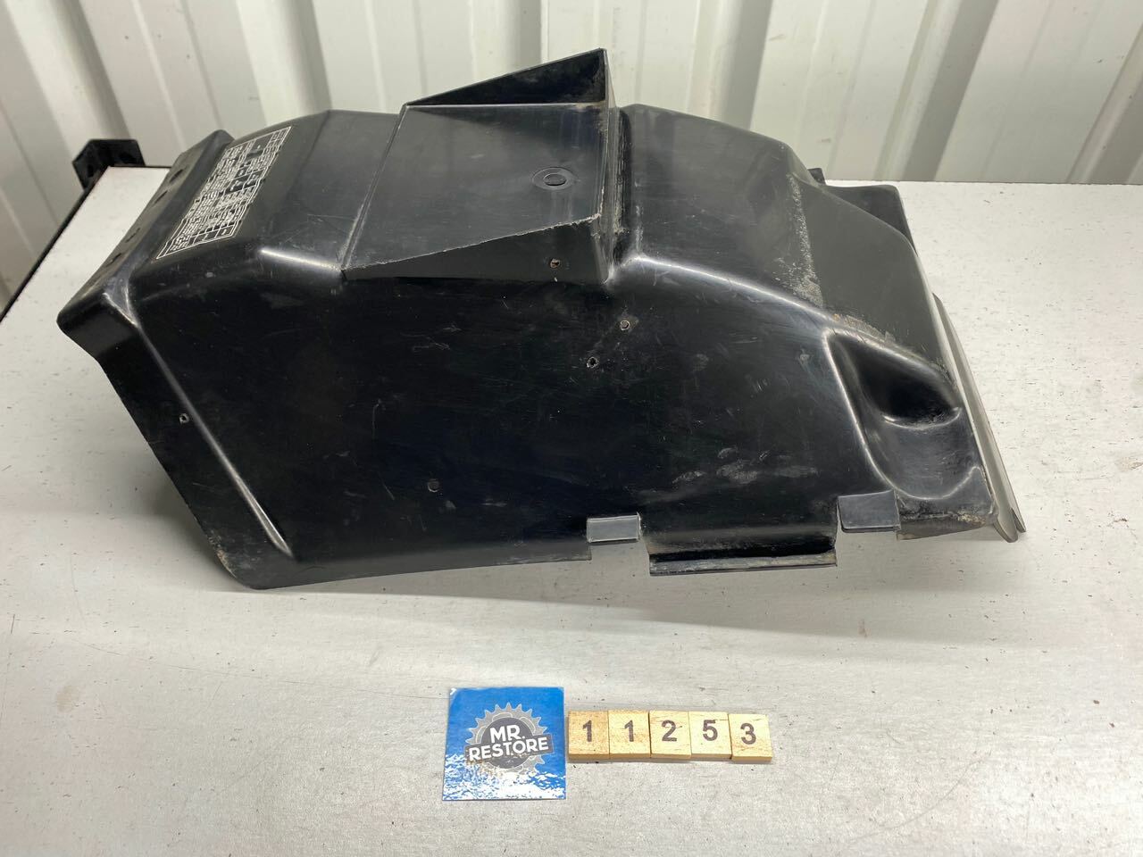 Kawasaki GPZ1000RX ZX1000 Rear Fender Guard 1986-88 - 35023-1137