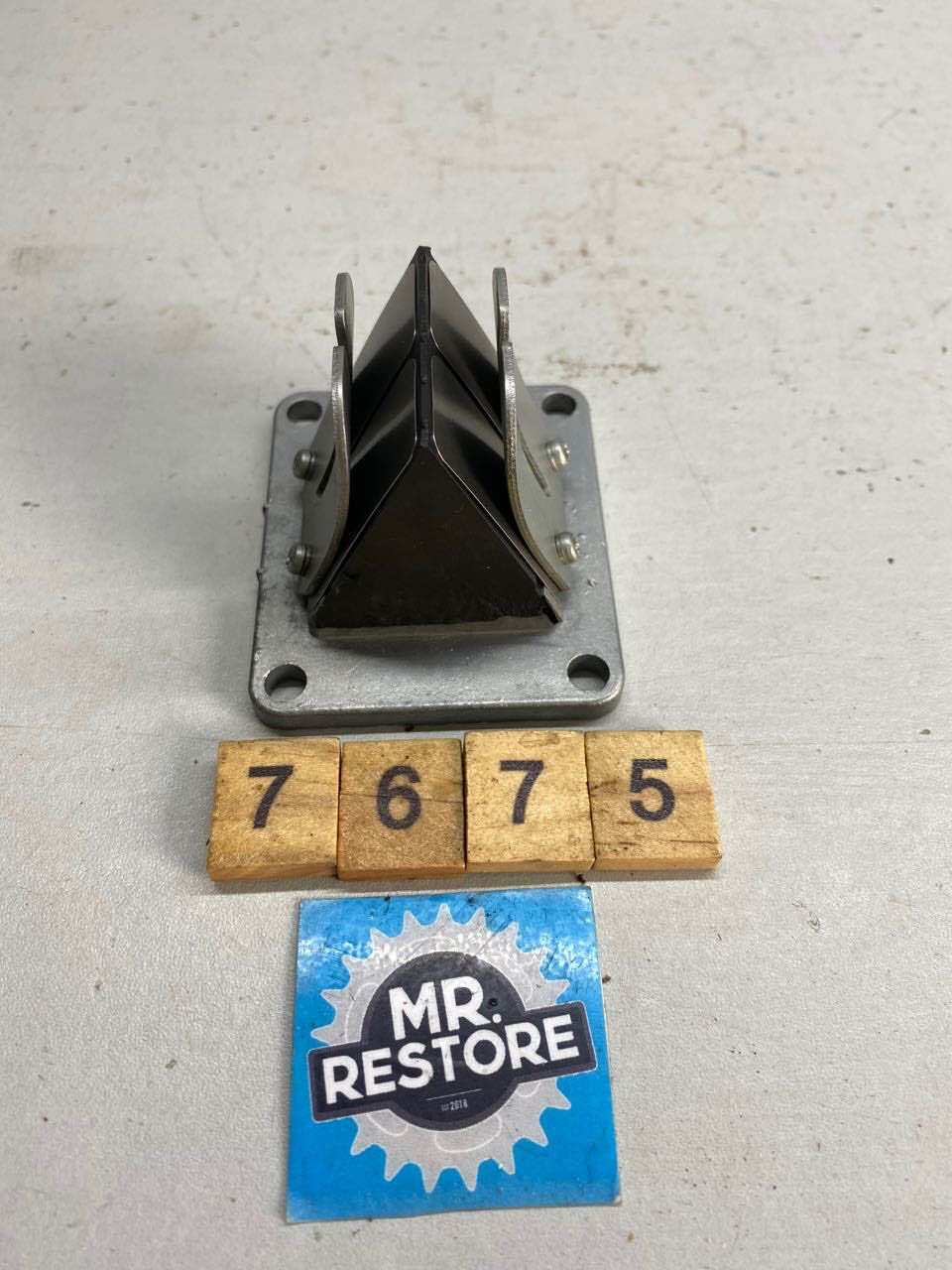 Yamaha RD250 YPVS RZ250 Reed Block & Reeds OEM 4X8-13610-00