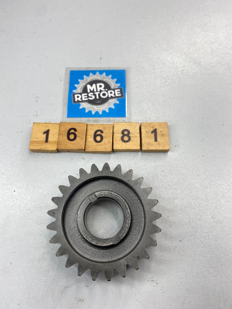 Suzuki RGV250 1989-96 6th Drive Gear (25T) 24261-12C01 