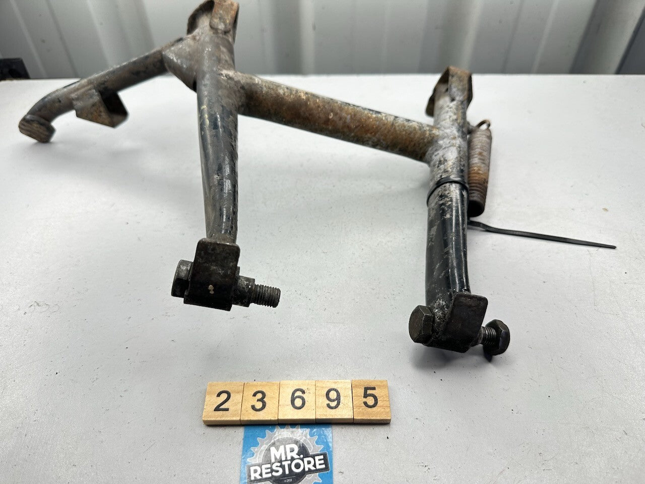 Kawasaki ZZR250 ZX250 EX250 '90-07' Centre Stand & Spring 34011-1148