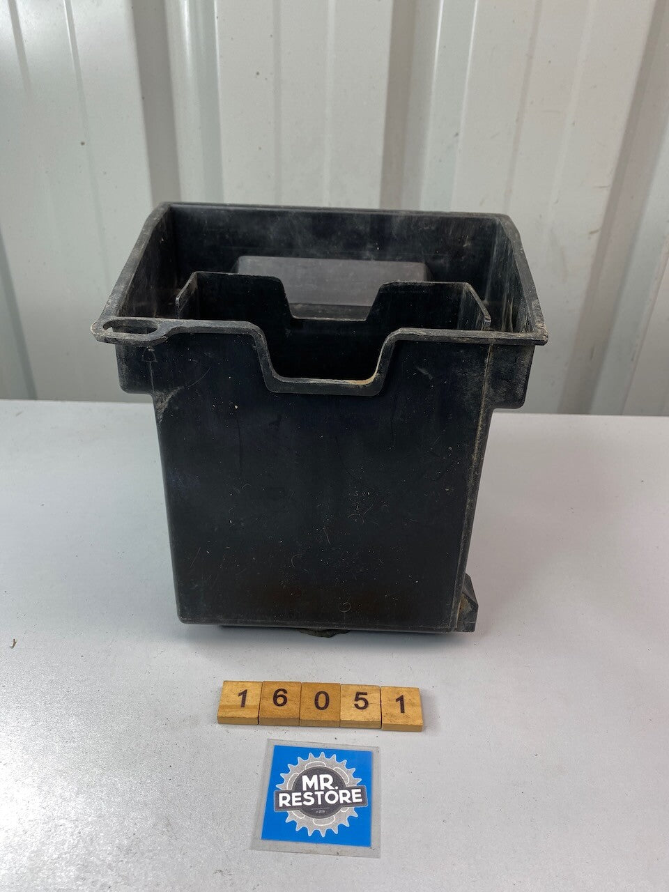 Kawasaki GPZ900 R ZX900 Battery Case Holder 32097-1102