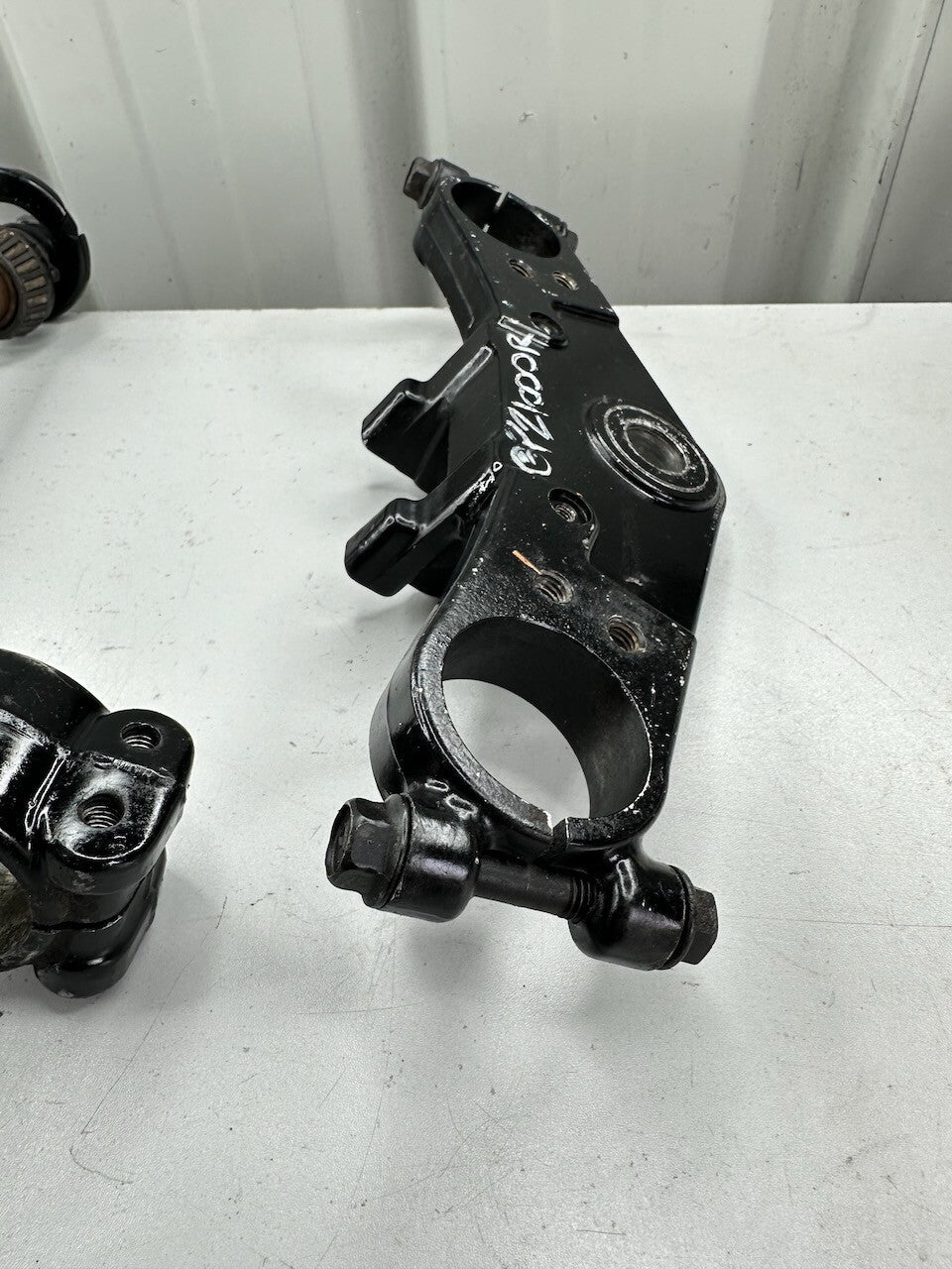 Kawasaki GPZ1000RX ZX1000 1986-88 Triple Tree Fork Clamp & Stem assy.