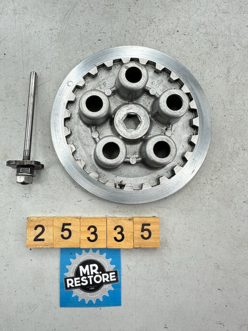 Yamaha DT200 DT125 FZR400 SDR200 TDR125 TZR125 Clutch Pressure Plate 37F-16351