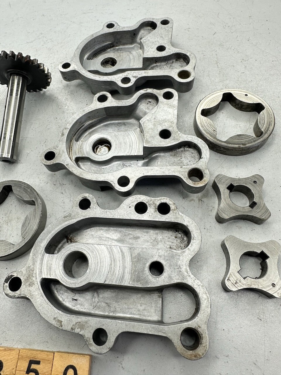 Honda CB900 Boldor CB1100 CB1000 Oil Pump Parts 15100-438-003