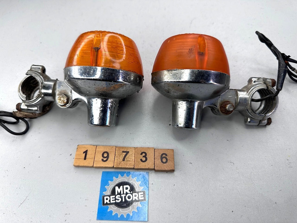 Honda (CB? CL?) Vintage Classic Motorcycle Handlebar Mounting Indicators Tested