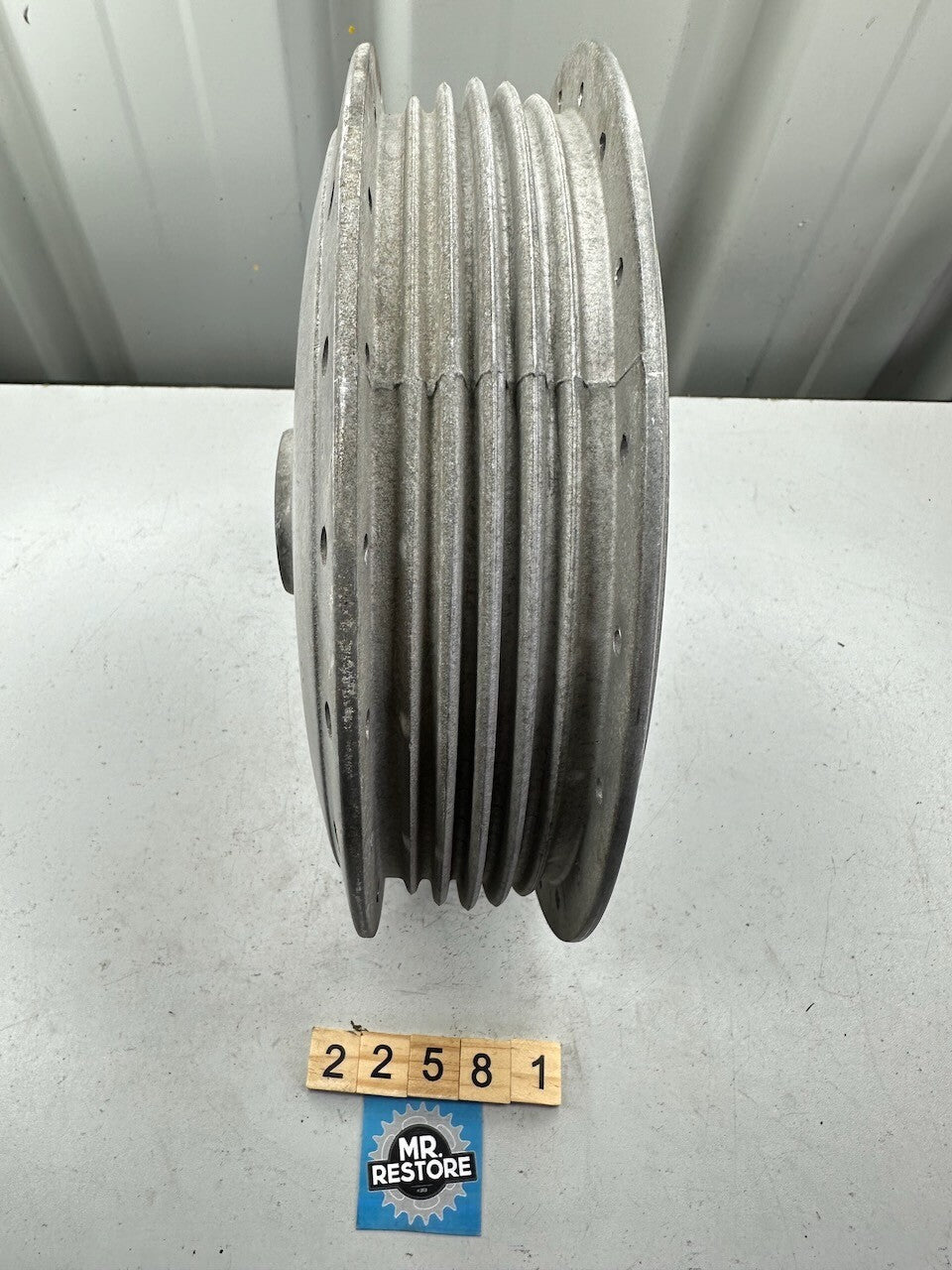 Suzuki T500 Titan Wheel Hub