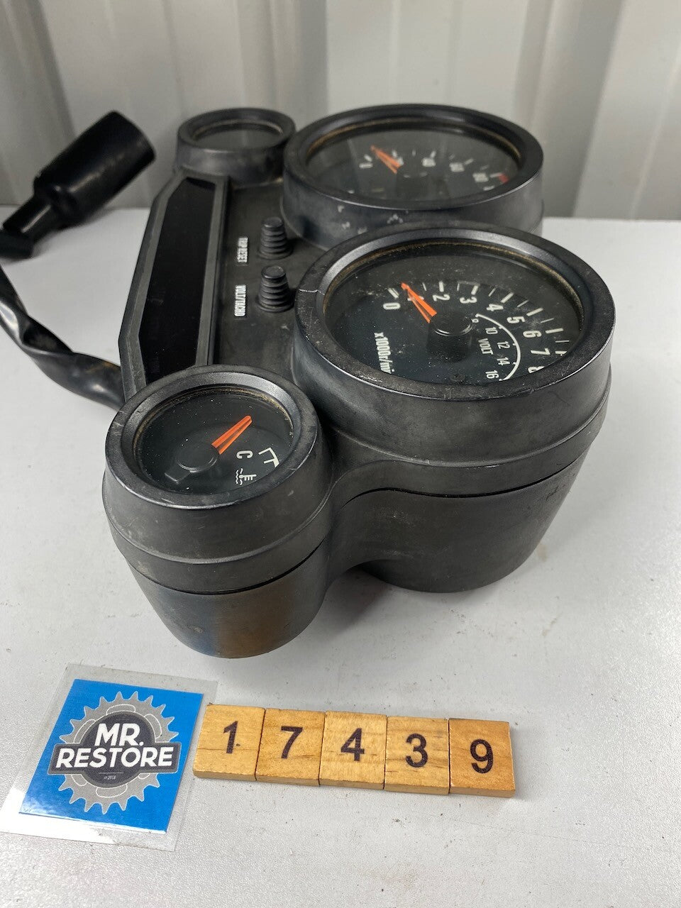 Kawasaki GPZ Dashboard Meters Instruments KMH (tested)