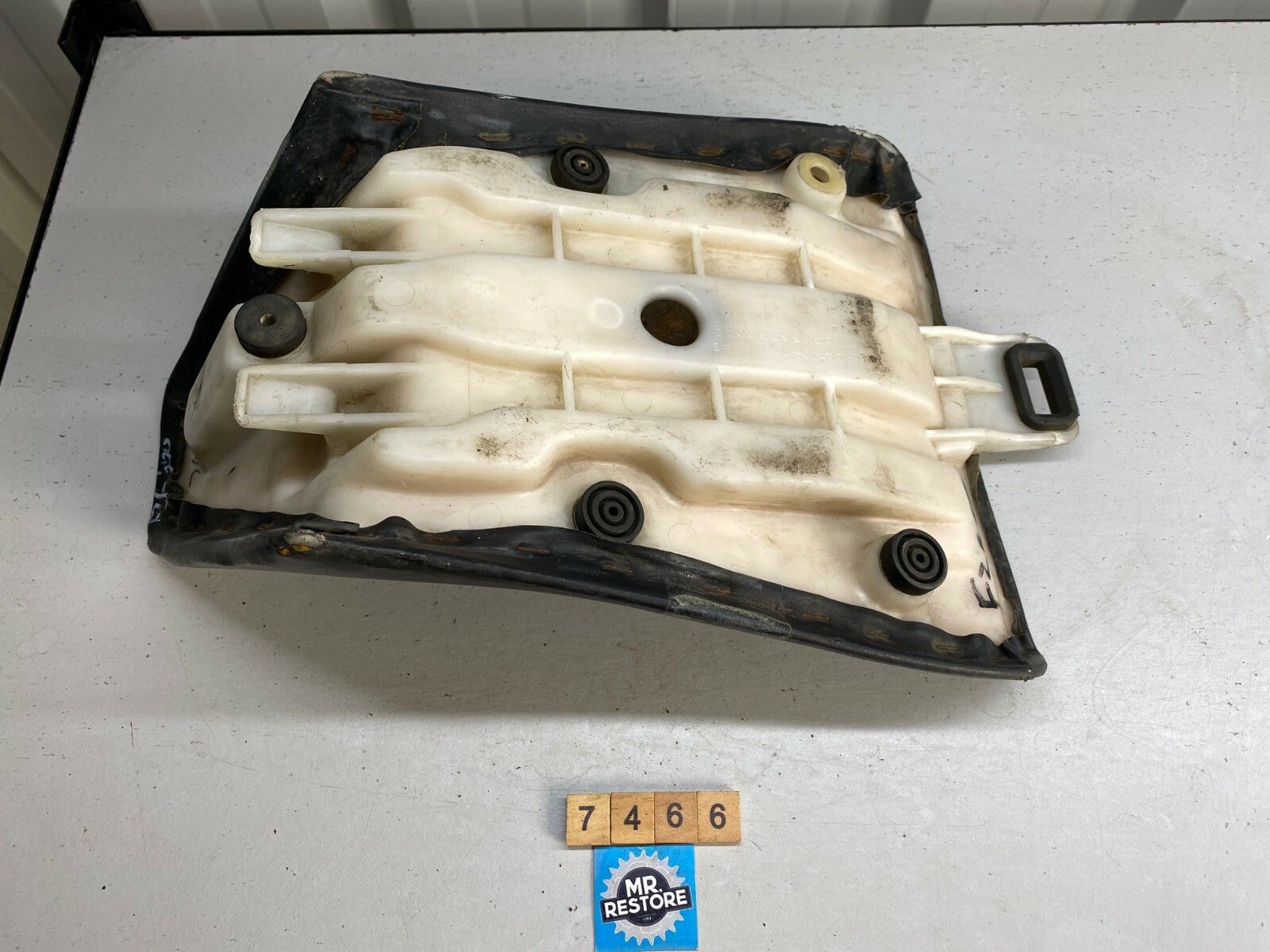 Yamaha FZR600 Riders Pilot Seat 1989-1995 3HE-24710-00