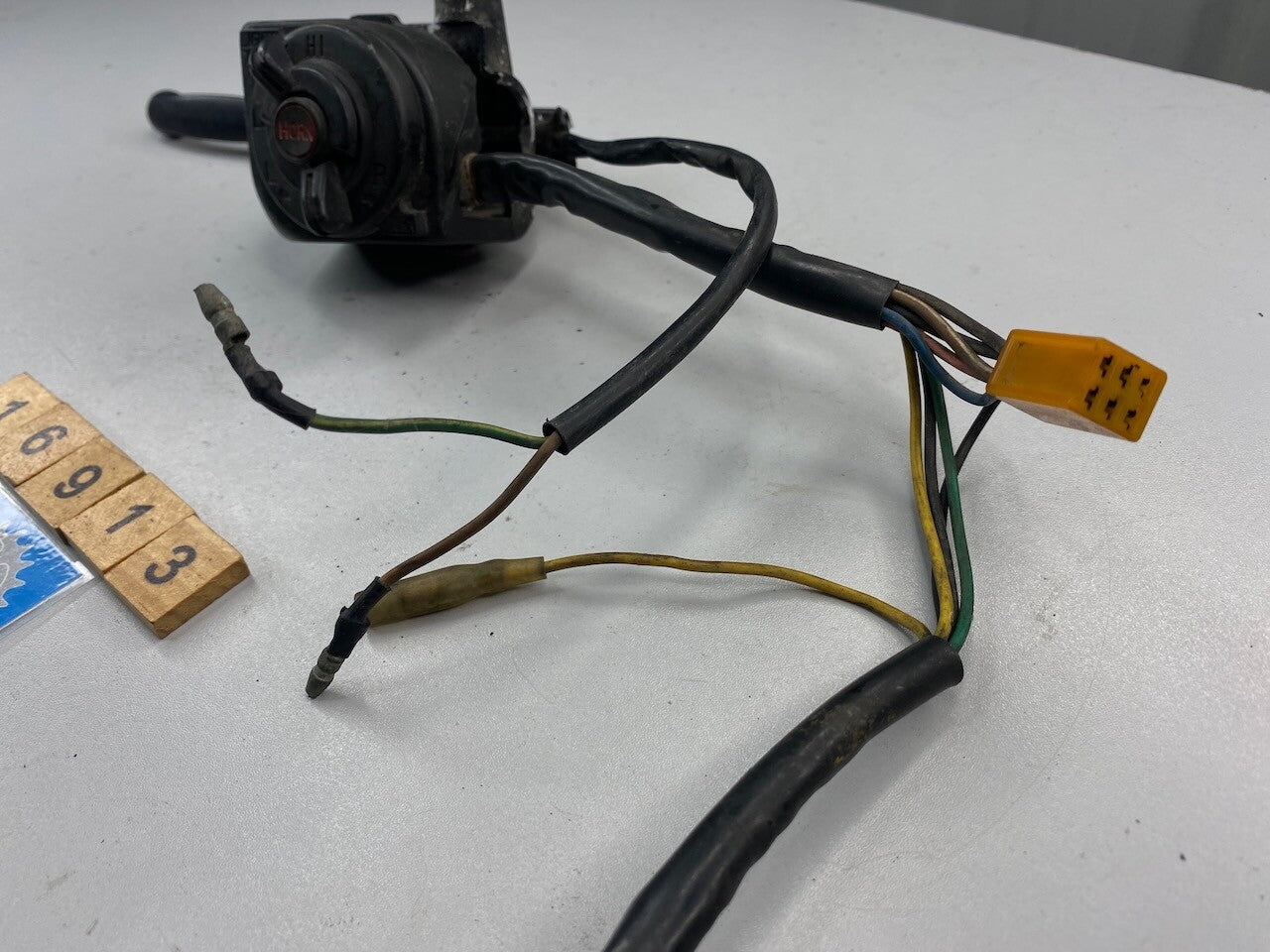 Yamaha Jog 1987 L/H Handlebar Switch & Lever