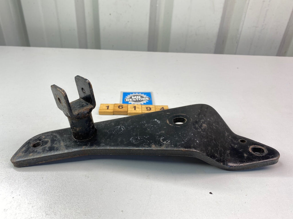 Yamaha XV250 Virago 1992-96 R/H Pillion Footrest Bracket 3DM-27440-00-33