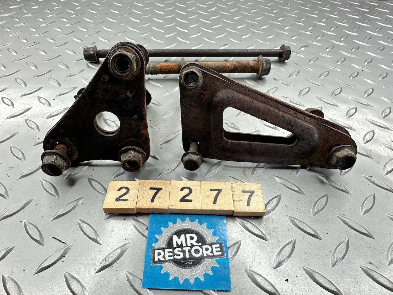 Suzuki SP370 '78-79' Engine Frame Bracket Mounts
