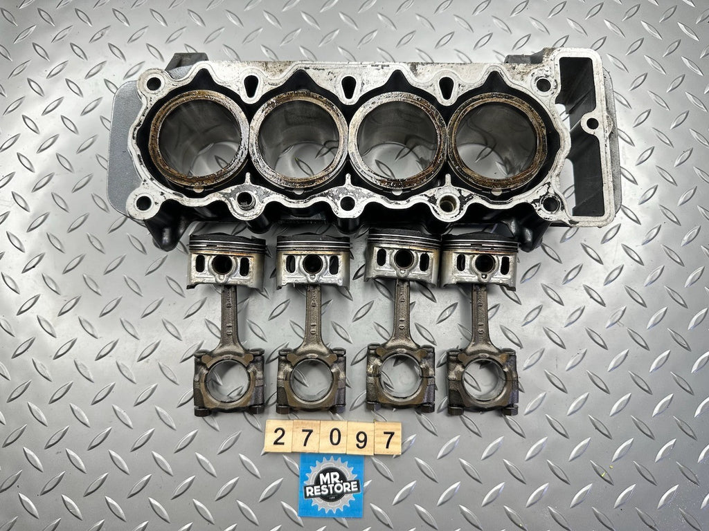 Kawasaki ZX250 ZXR250 '91-95/99' Cylinders / Pistons / Con Rods @ Standard 49mm