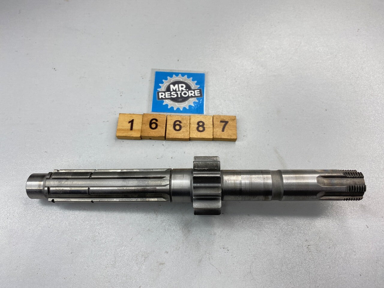 Suzuki RGV250 1989 Counter Shaft (11T) 24121-12C01