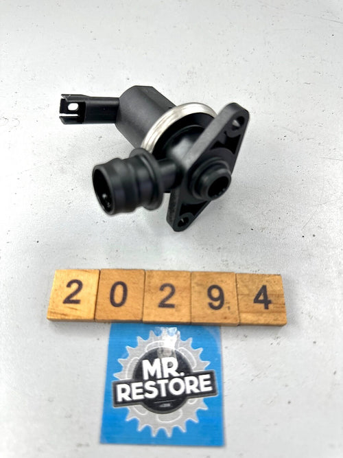 BMW F800S F800ST F800R F8000GT Air Box Cleaner Valve Solenoid Sensor 11737694806