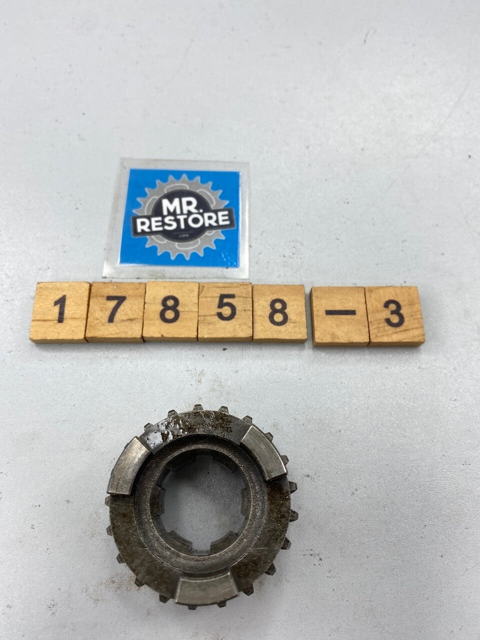 Yamaha SR500 SR400 XT500 TT500 Transmission 5th Wheel Gear 583-17251-01