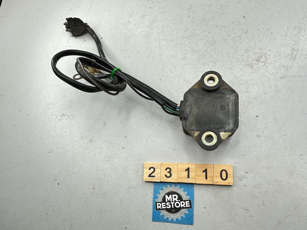 Kawasaki KDX175 '81-82' CDI Igniter Unit 21119-1031