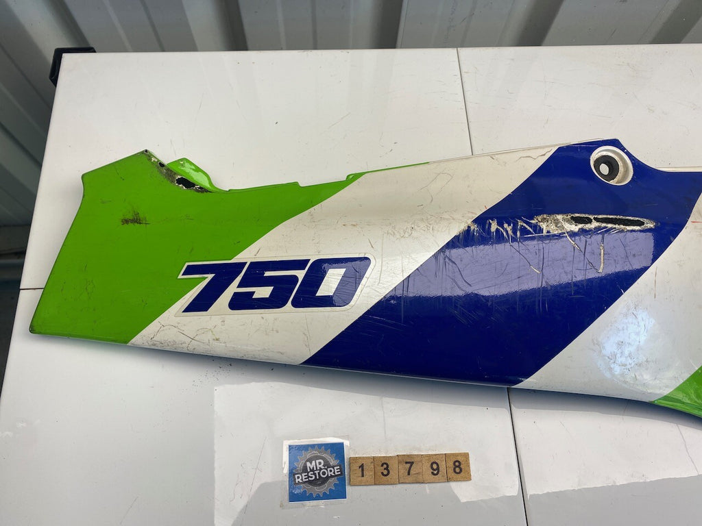 Kawasaki ZXR750 H1 L/H Rear Tail Side Cover 36001-1408