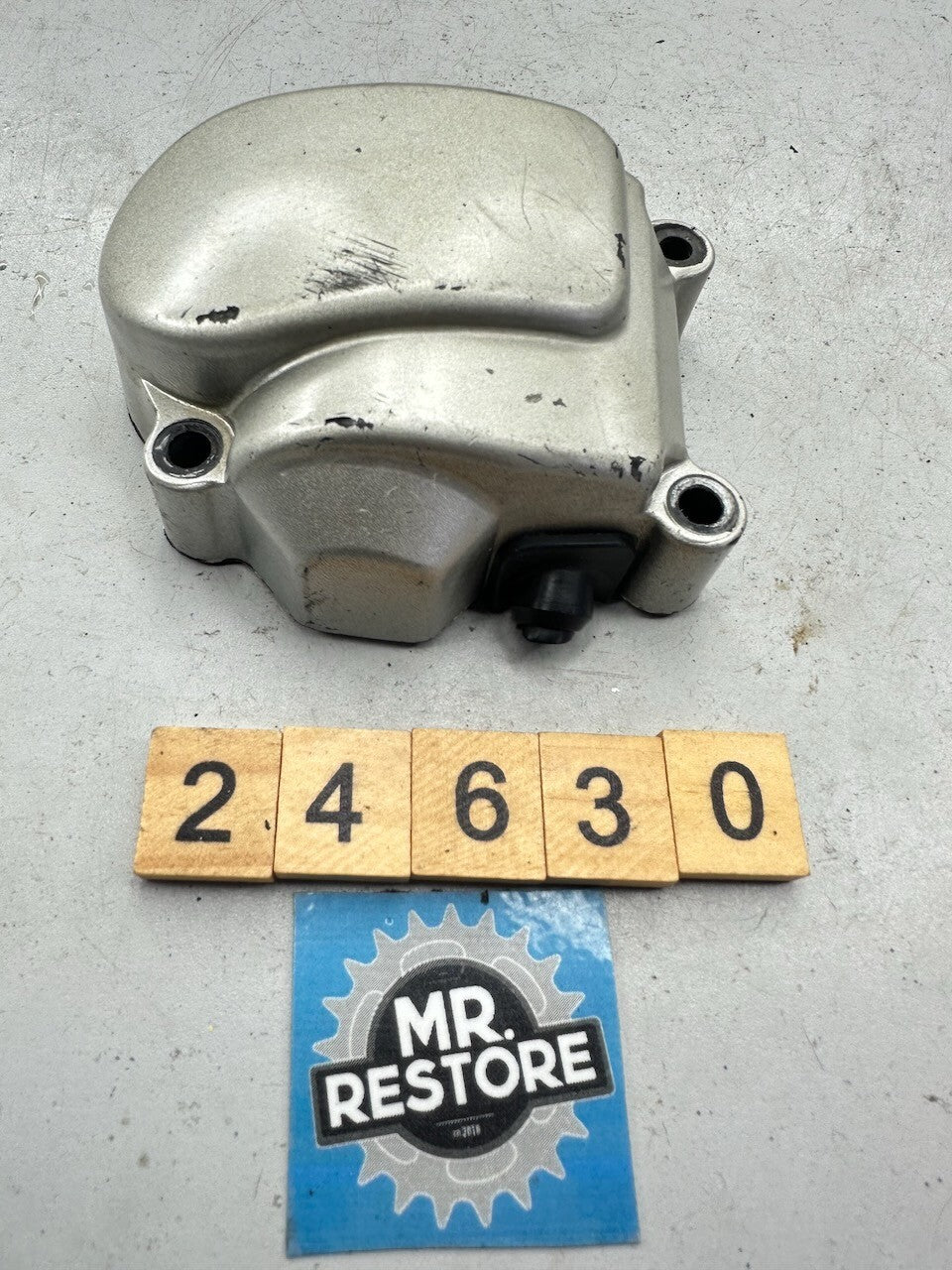 Yamaha DT200R DT125 TDR125 Oil Pump Cover 3BN-15416-10