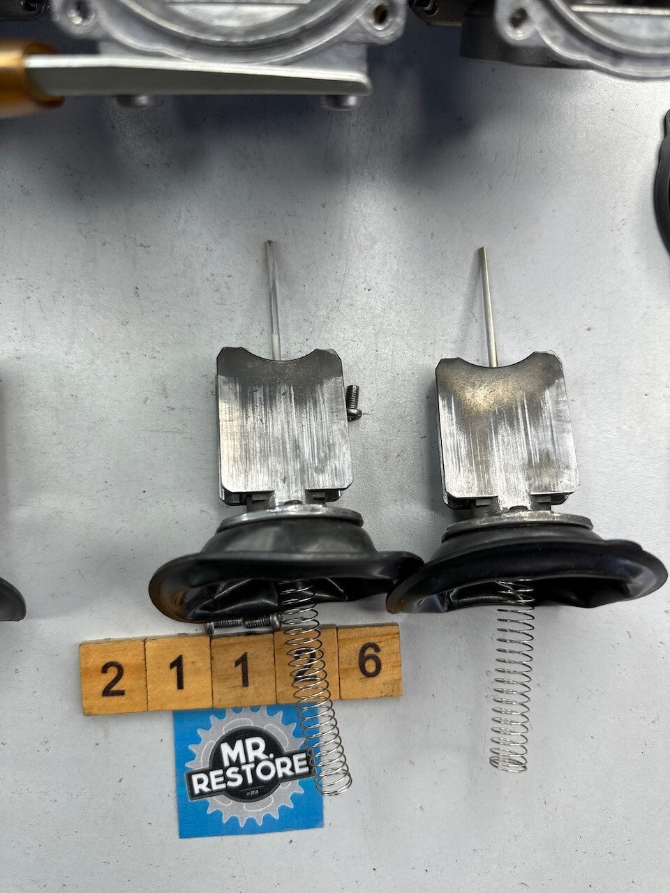 Suzuki GSXR1100 1986 Set of Carburettors Carbs