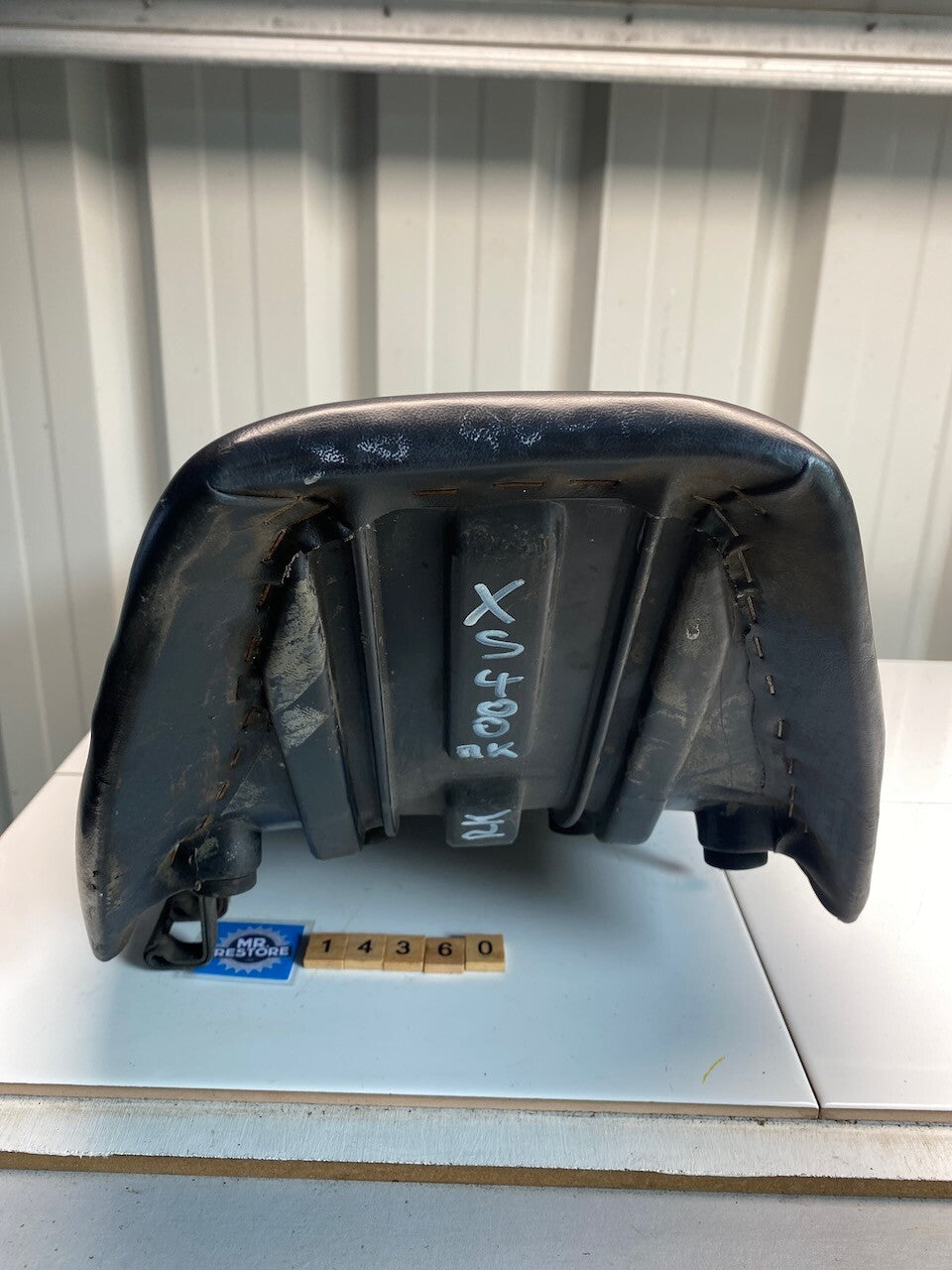 Yamaha XS250 XS400 RK Seat & Latches 17E-W2472-01