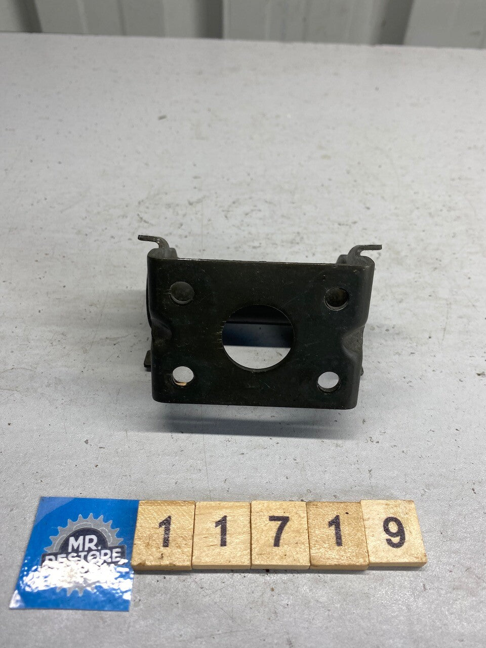 Suzuki SV1000 Fuel Gas Tank Mounting Bracket 