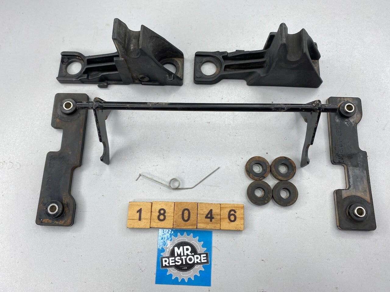 BMW R1200GS Seat Latch 51257667719