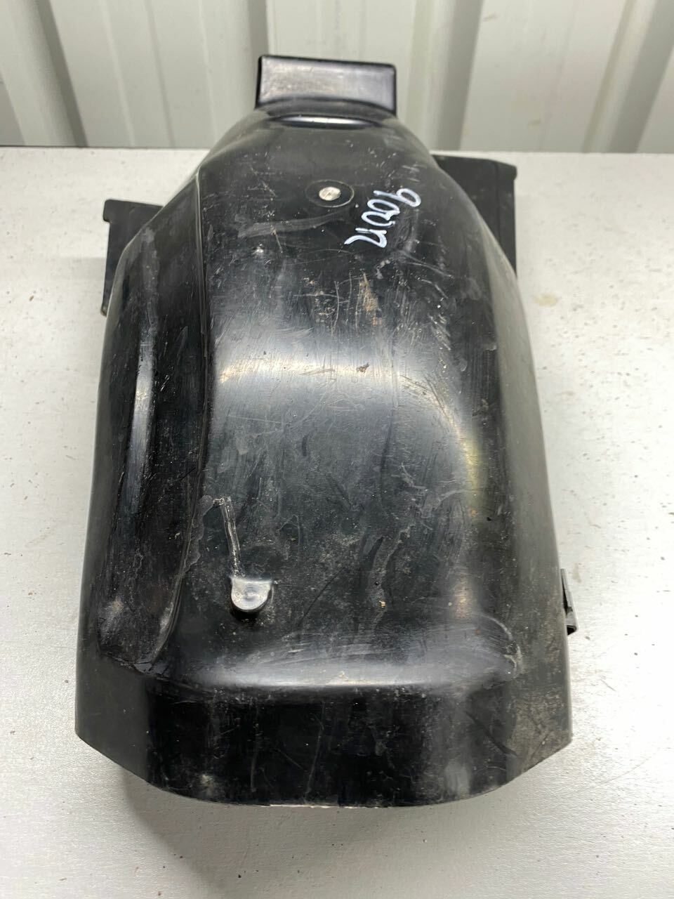 Kawasaki GPZ900R ZX900 GPZ750R Rear Fender Under Guard