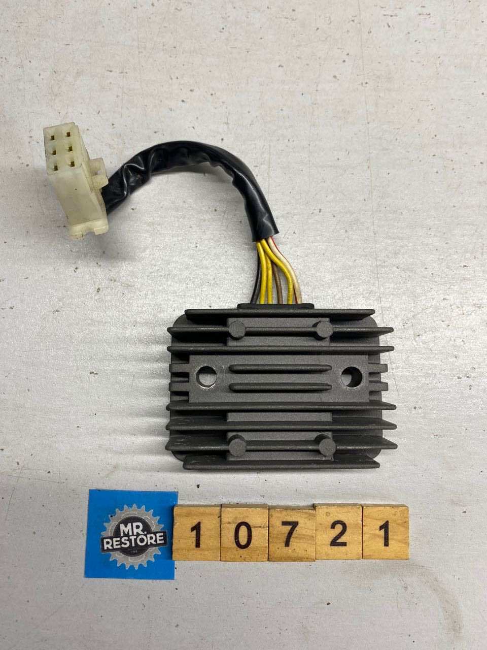 Kawasaki Z1100 GT550 EL250 EX250 KLE500 etc. Regulator Rectifier - 21066-1030