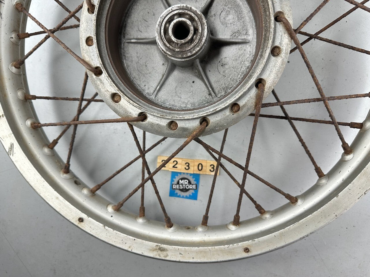 Kawasaki Vintage Motorcycle Dirt Rear Wheel (K250 F-II ?) OEM D.I.D 18x1.85