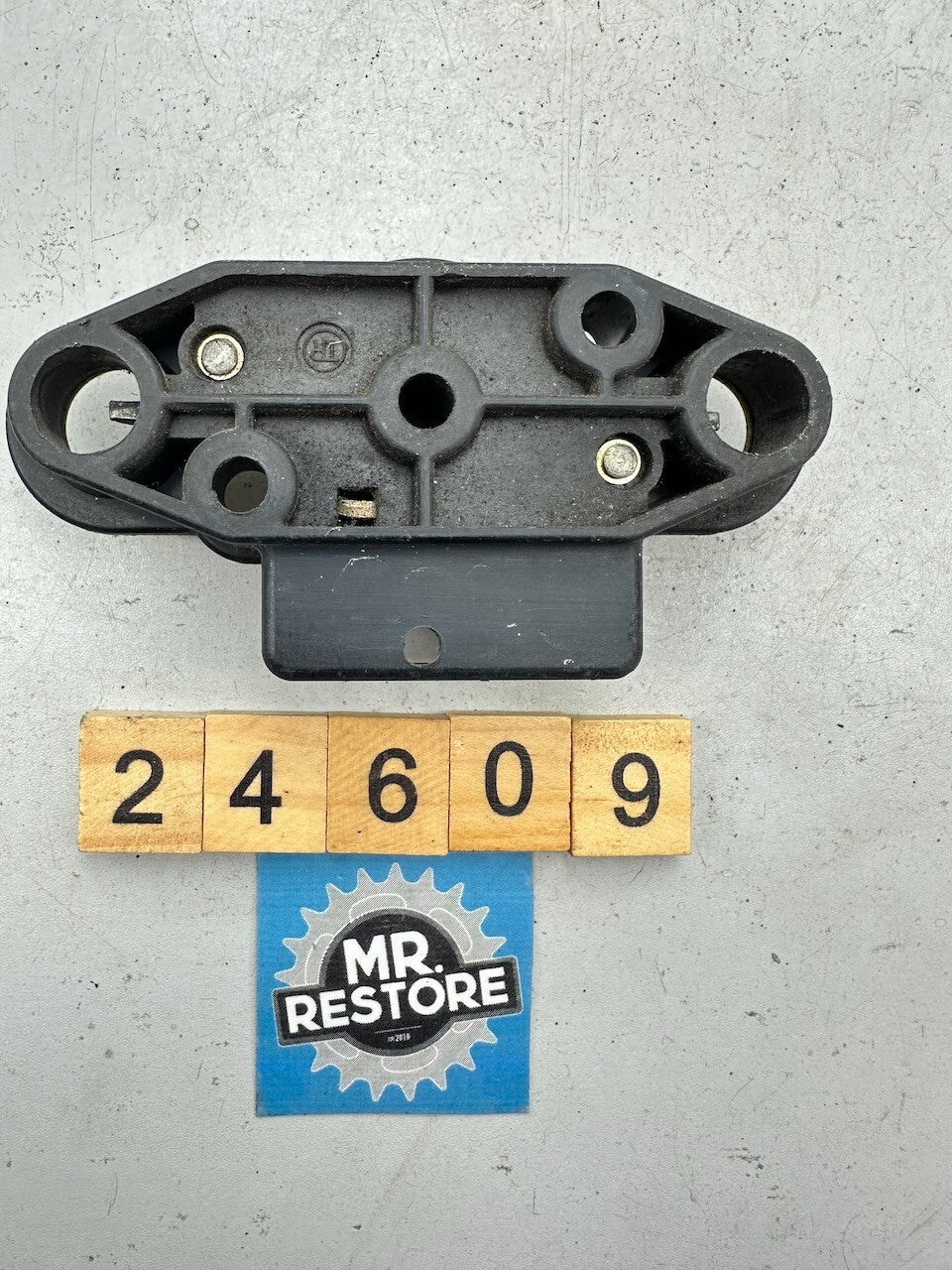 Suzuki GSX GSXR GSF DR DL TL TS VL Rear Seat Support Bracket Latch