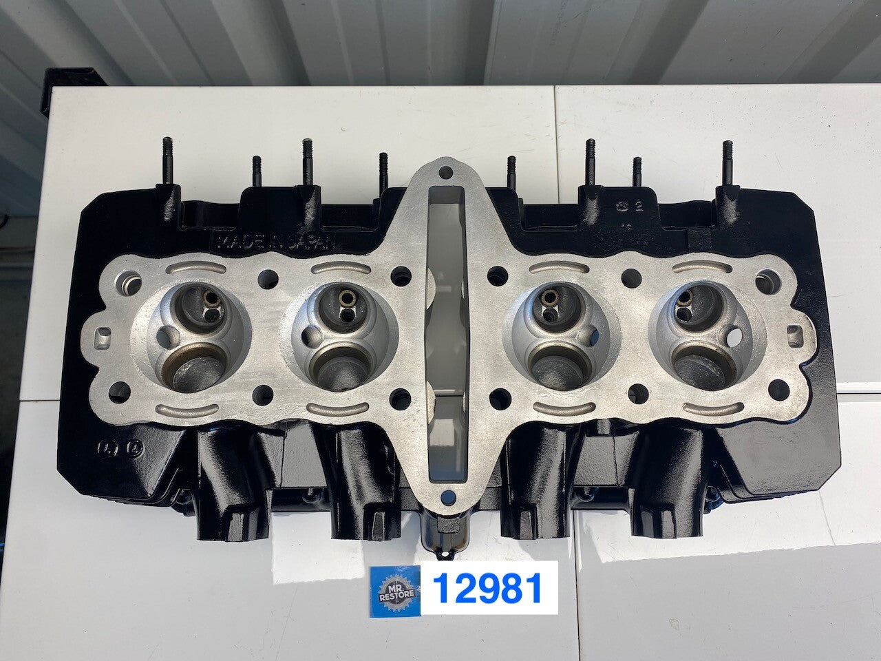 Kawasaki GT750 Cylinder Head - Vapour Blasted & Repainted