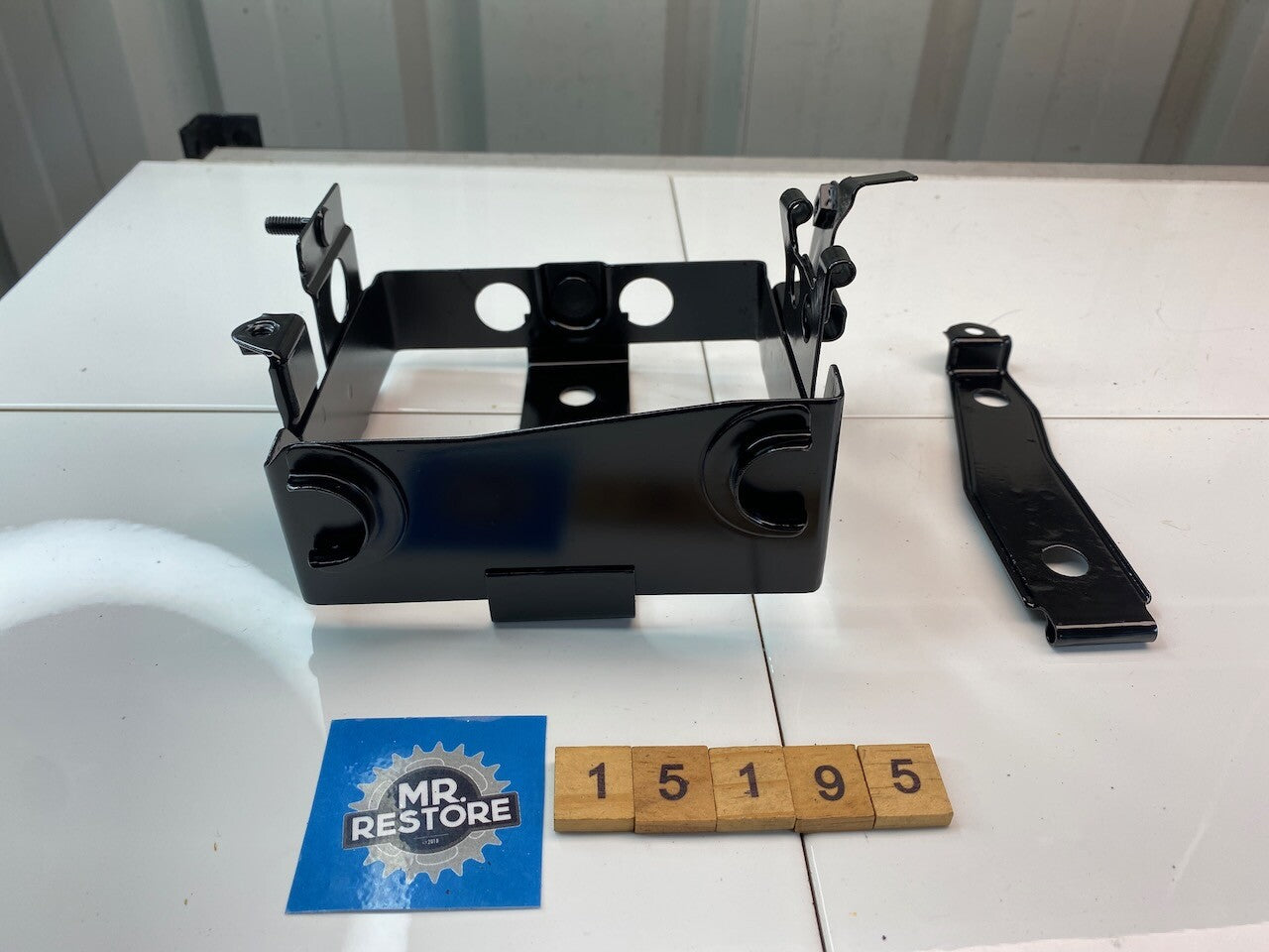 Yamaha SR500 SR400 Battery Box 2J2-21170 - Repainted
