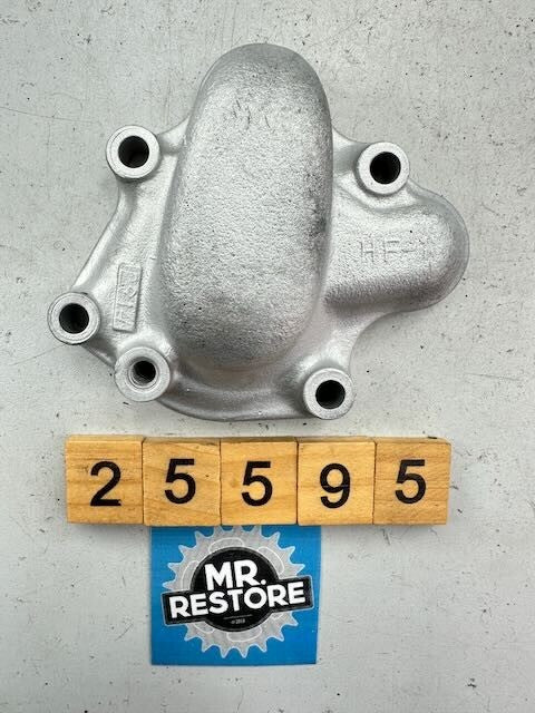 Honda CR250 R CR125 R Water Pump Impeller Cover 19221-KA3-700