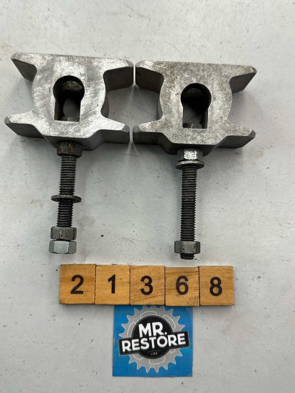Yamaha TZR250 1986-88 1KT 2MA Pair of Chain Pullers & Bolts 1KT-25388