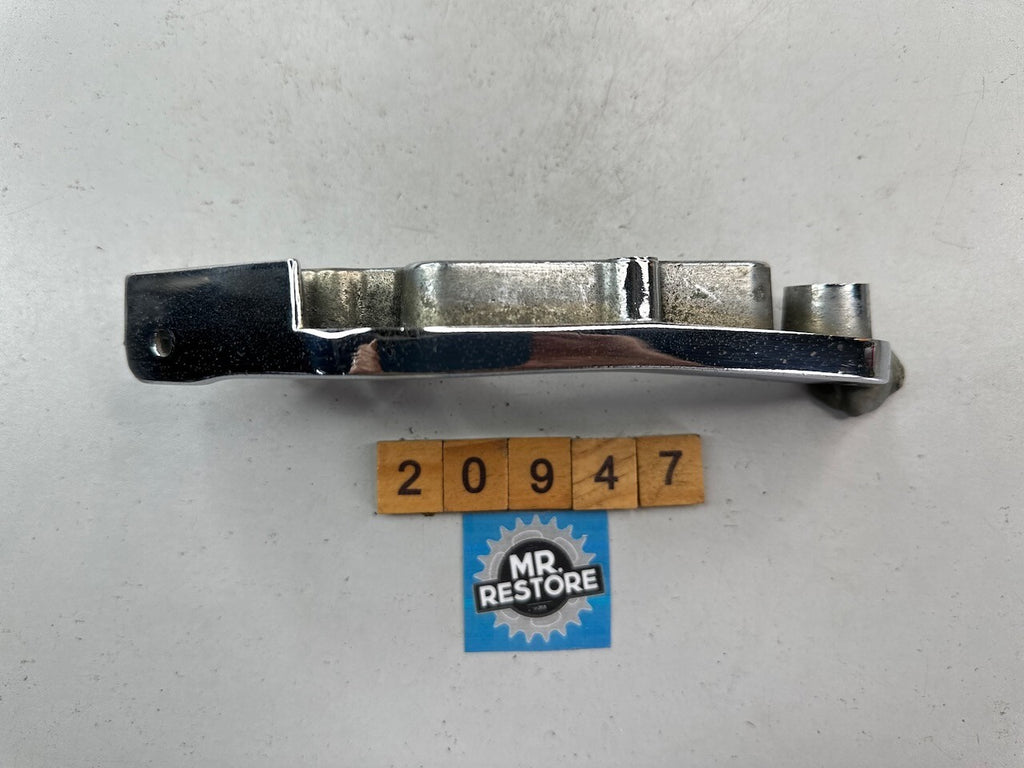 Yamaha XV1100 XV1000 XV750 Virago Pillion L/H Foot Rest Peg Bracket 1RM-27430-01