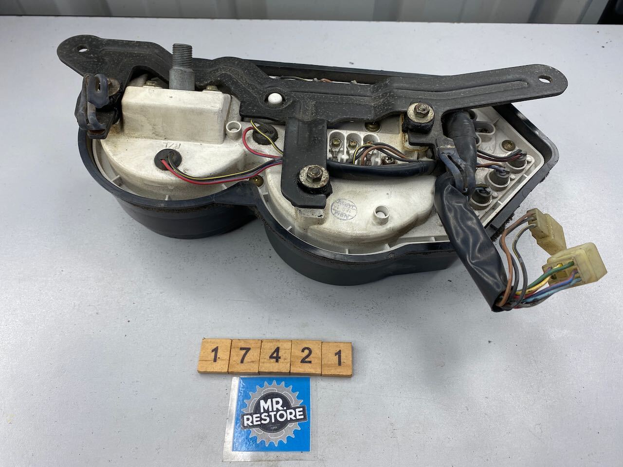 Kawasaki ZZR1100 Dashboard Instruments Meters KMH Tested (showing only 12,406ks)