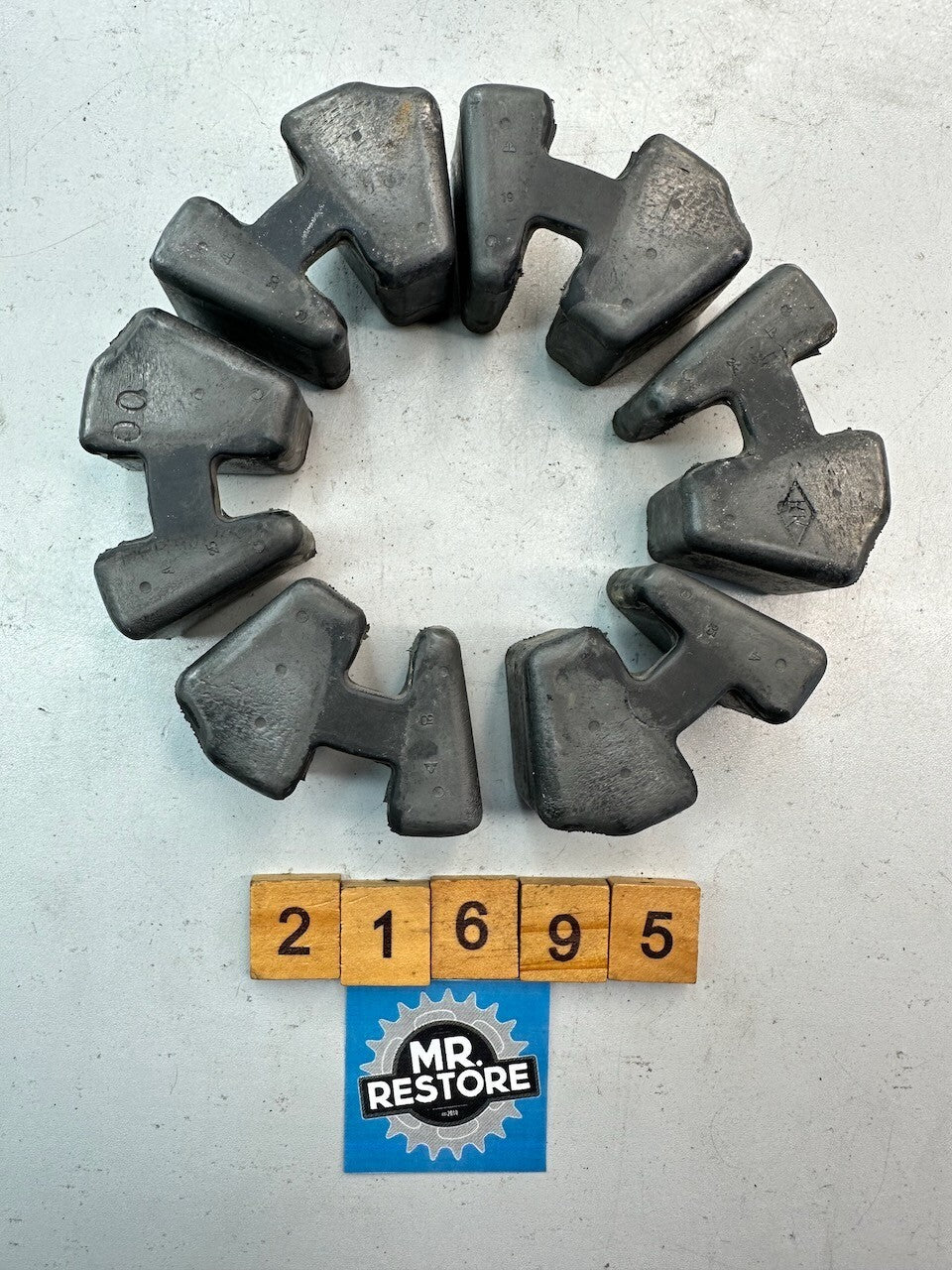Yamaha XT500 1976-89 DT400 OEM Rear Wheel Cush Rubbers x 6 - 1E6-25364