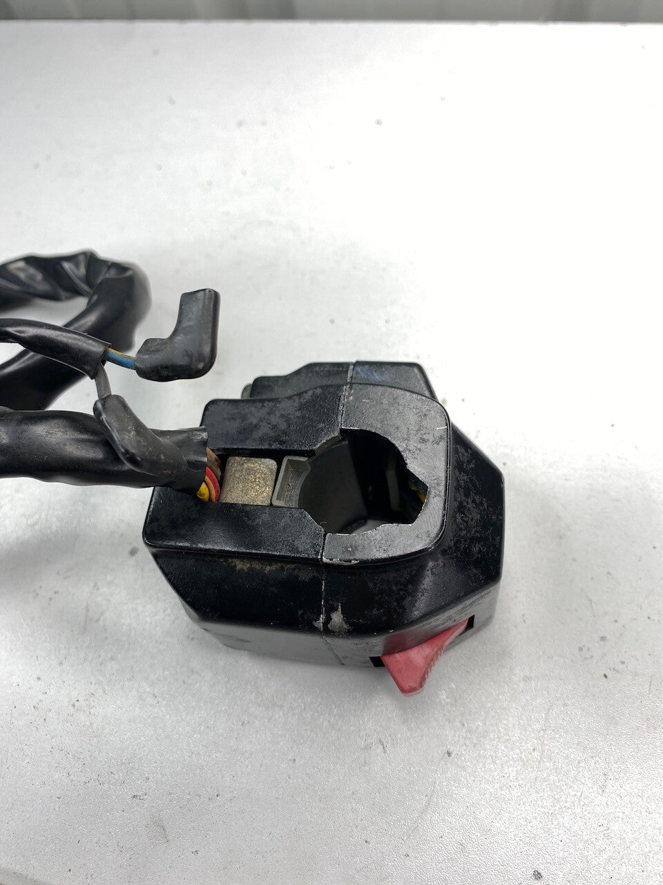 Yamaha FZR250 3LN L/H Handlebar Switch 3LN-83972