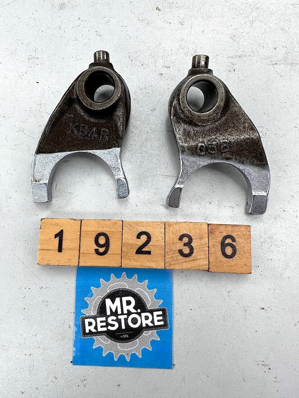 Honda CM250 CM125 CB250 CMX250 L/H & R/H Gear Shift Forks