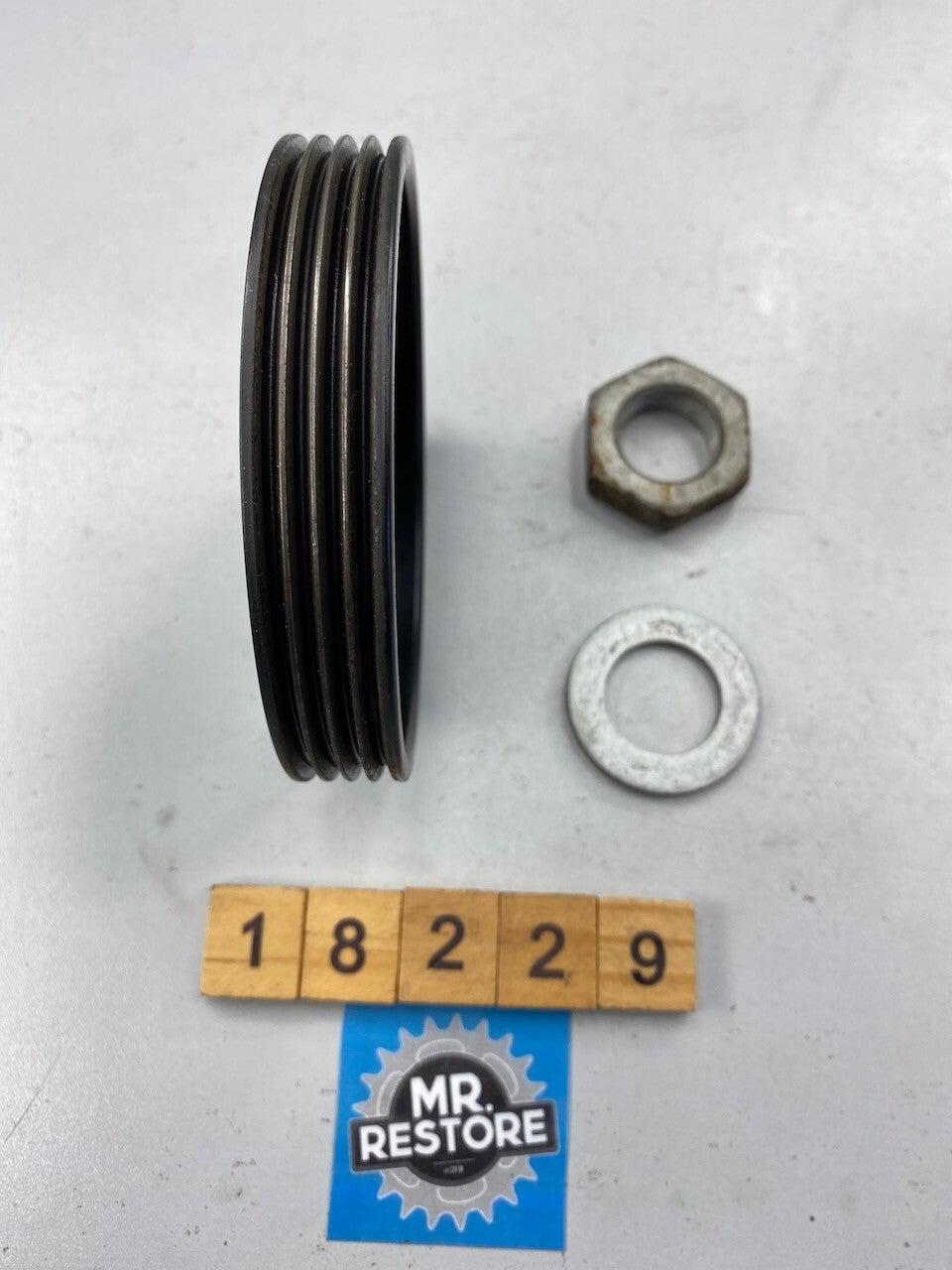 BMW R1200 R900 RT GS R - Crankshaft Pulley & Nut 12317694069