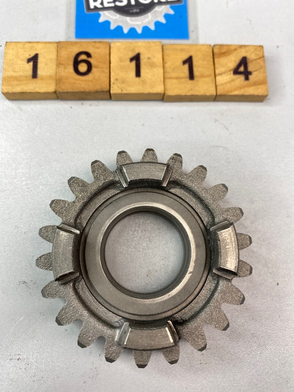 Suzuki GSXR1100 1986-88 4th Drive Gear With Bush 24241-06B00